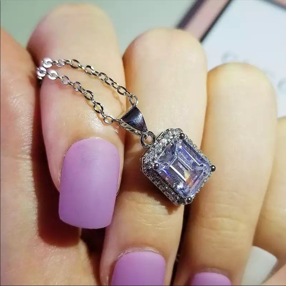 New Women’s 925 Silver Beautiful Lovely Pendant Diamond Necklace - Picture 3 of 7